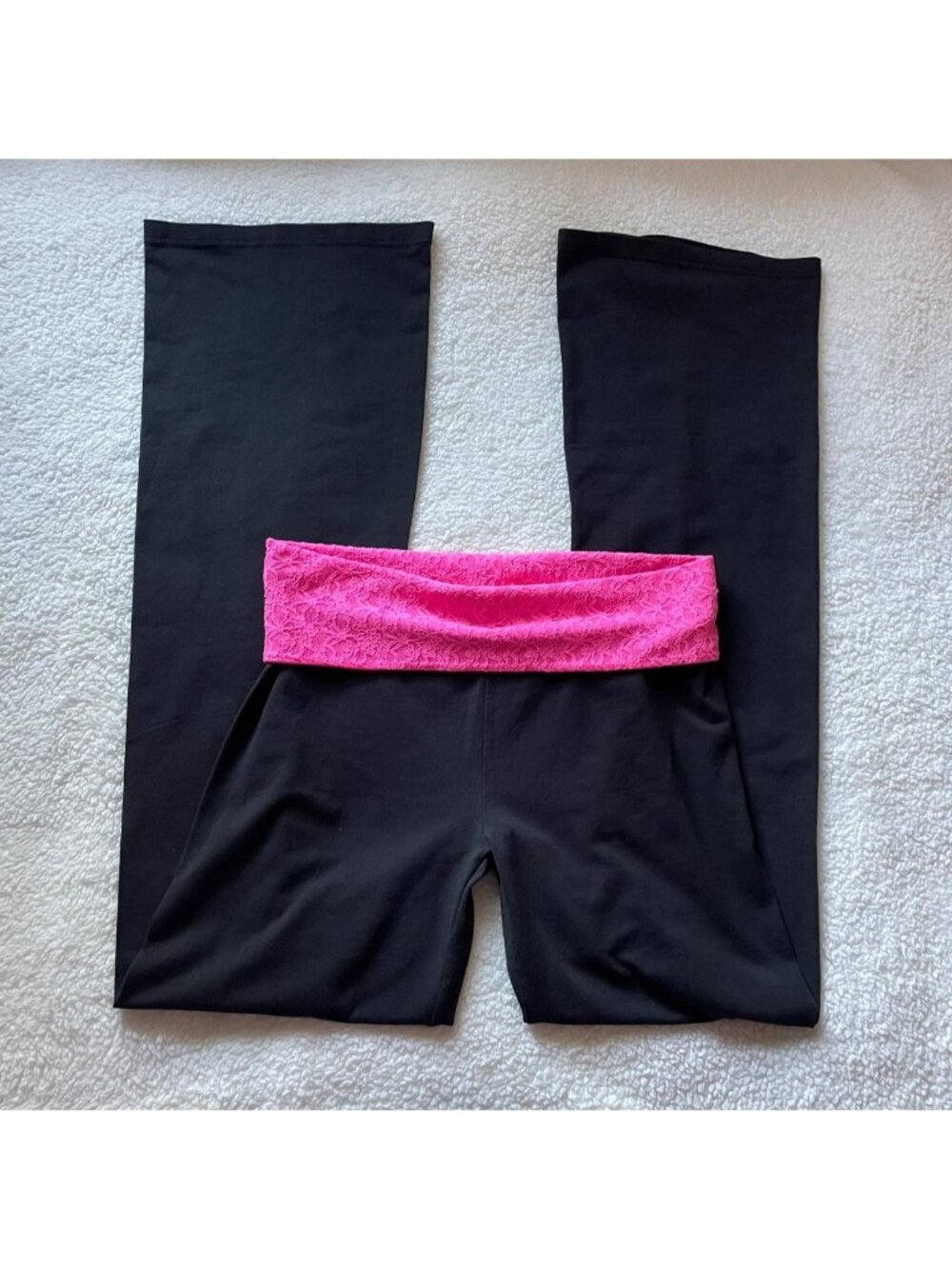 Aerie black fold over leggings with pink lace waistband